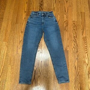 High Rise American Eagle jeans.